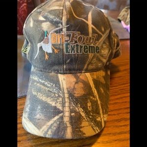 Cabellas Dri-Fowl extreme camo hat
